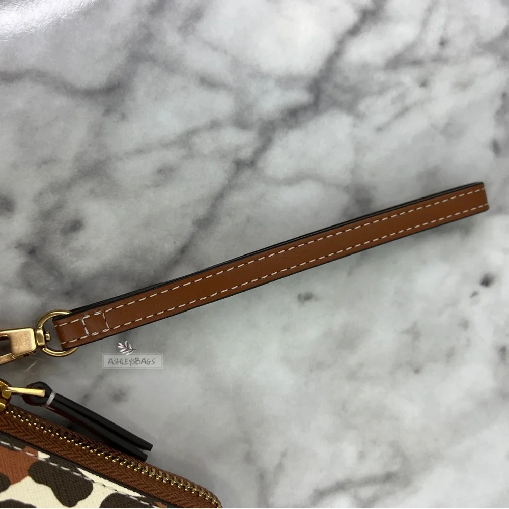 Tory Burch Emerson Printed Zip Continental Wallet Wristlet In Leopard Print